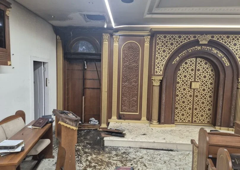 הצתת בית הכנסת של הרב יצחק יוסף: החשוד הועבר לחקירה בשב"כ הצתת בית הכנסת של הרב יצחק יוסף: החשוד הועבר לחקירה בשב"כ