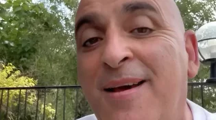 "זה הזמן להתקומם": יובל המבולבל שולח קריאה נרגשת לאיראנים