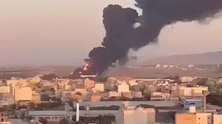 תיעוד דרמטי: המטוס האיראני עולה באש - פגיעה ישירה בלב האויב
