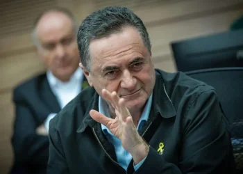 שלב חדש בלחימה: ישראל מאיימת לראשונה ישירות על אזרחי טהרן שלב חדש בלחימה: ישראל מאיימת לראשונה ישירות על אזרחי טהרן