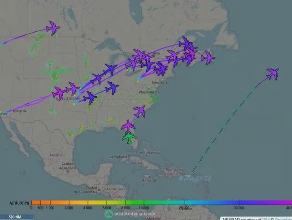 פריסה חריגה: למעלה מ-30 מטוסי תדלוק אמריקניים חצו הלילה את האוקיינוס פריסה חריגה: למעלה מ-30 מטוסי תדלוק אמריקניים חצו הלילה את האוקיינוס