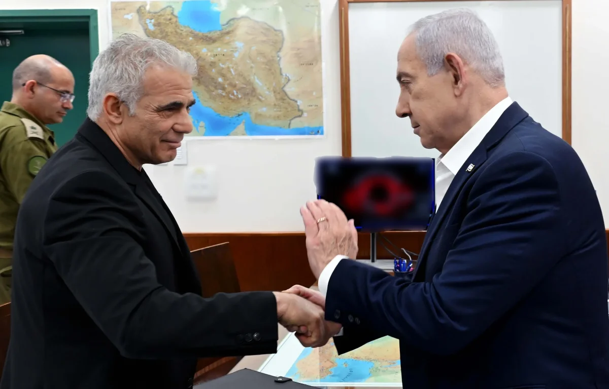 לקראת הרחבת מבצע "עם כלביא": רה"מ נתניהו נפגש עם ראש האופוזיציה לפיד לקראת הרחבת מבצע "עם כלביא": רה"מ נתניהו נפגש עם ראש האופוזיציה לפיד