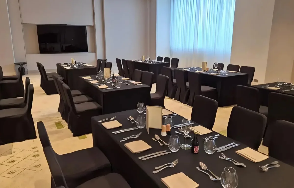 מצוקת הישראלים התקועים: בתי חב"ד בעולם הפכו למוקדי סיוע וחמ"ל חירום