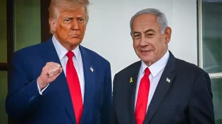 טראמפ מאיים: "לא נהרוג את חמינאי - בינתיים"