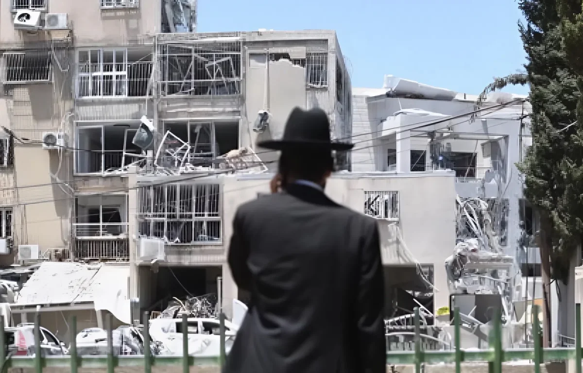 זה הסכום שמדינת ישראל מעניקה למי ששרד פגיעה ישירה בטיל זה הסכום שמדינת ישראל מעניקה למי ששרד פגיעה ישירה בטיל