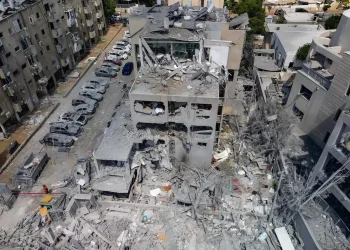 40 נפילות, 24 הרוגים, 800 פצועים: היקף הנזק מהמתקפה האיראנית 40 נפילות, 24 הרוגים, 800 פצועים: היקף הנזק מהמתקפה האיראנית