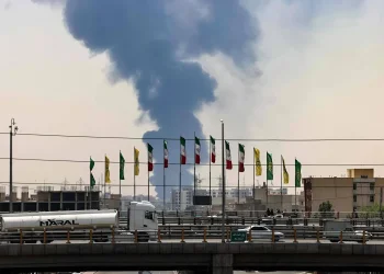 חסר תקדים: צה"ל קורא לתושבי איראן ליצור קשר עם המוסד