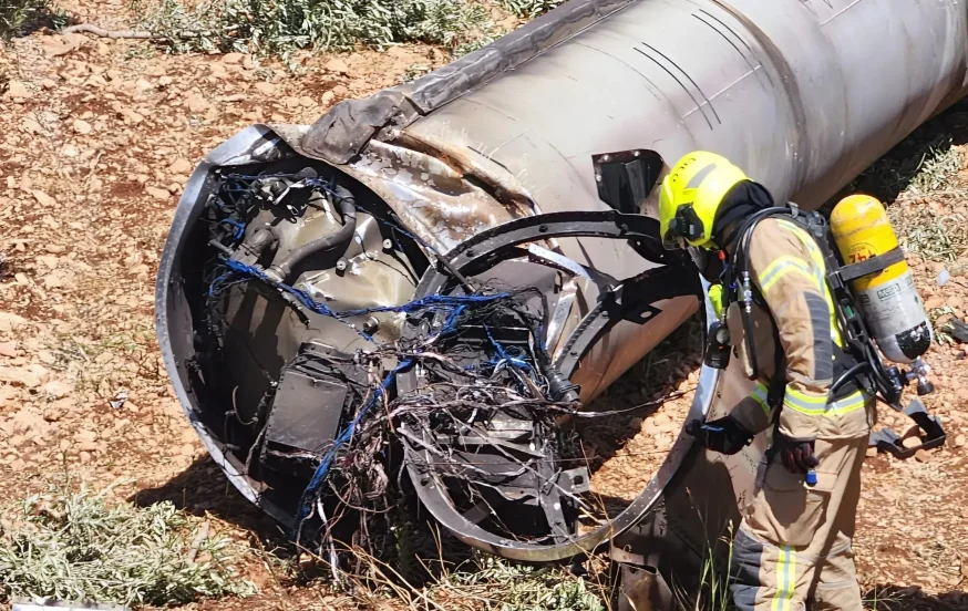 עם צוות ייעודי לניטור חומרים מסוכנים: כך הלוחמים נטרלו את שאריות הטיל האיראני בצפון