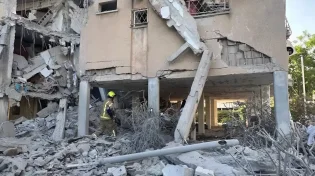 פגיעות בגוש דן: 4 פצועים קשה בחולון, נזק כבד בבורסה