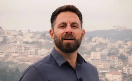 איתמר צור מגלה: הברכה הלא-מוכרת של הרב מרדכי אליהו - ואלו הנסים שקרו אחריה