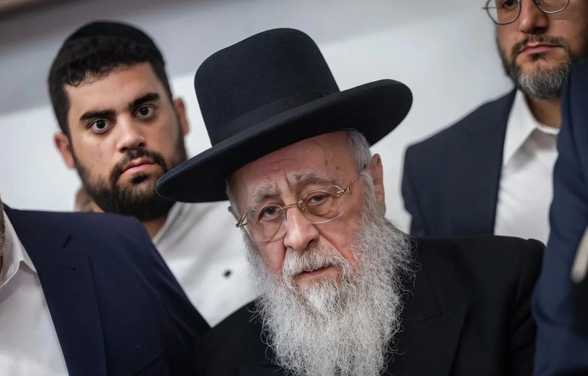 "אין לנו על מי להישען" &ndash; קריאתו הדרמטית של הרב יצחק יוסף בעיצומו של מבצע "עם כלביא"