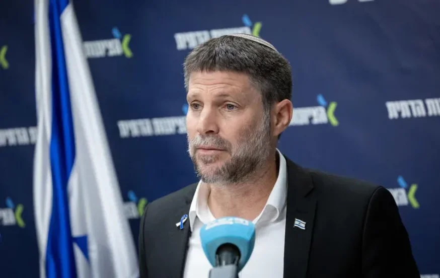 11 ימים, אפס שקלים: כך נתקע המענק שחיוני לאלפי מפונים 11 ימים, אפס שקלים: כך נתקע המענק שחיוני לאלפי מפונים