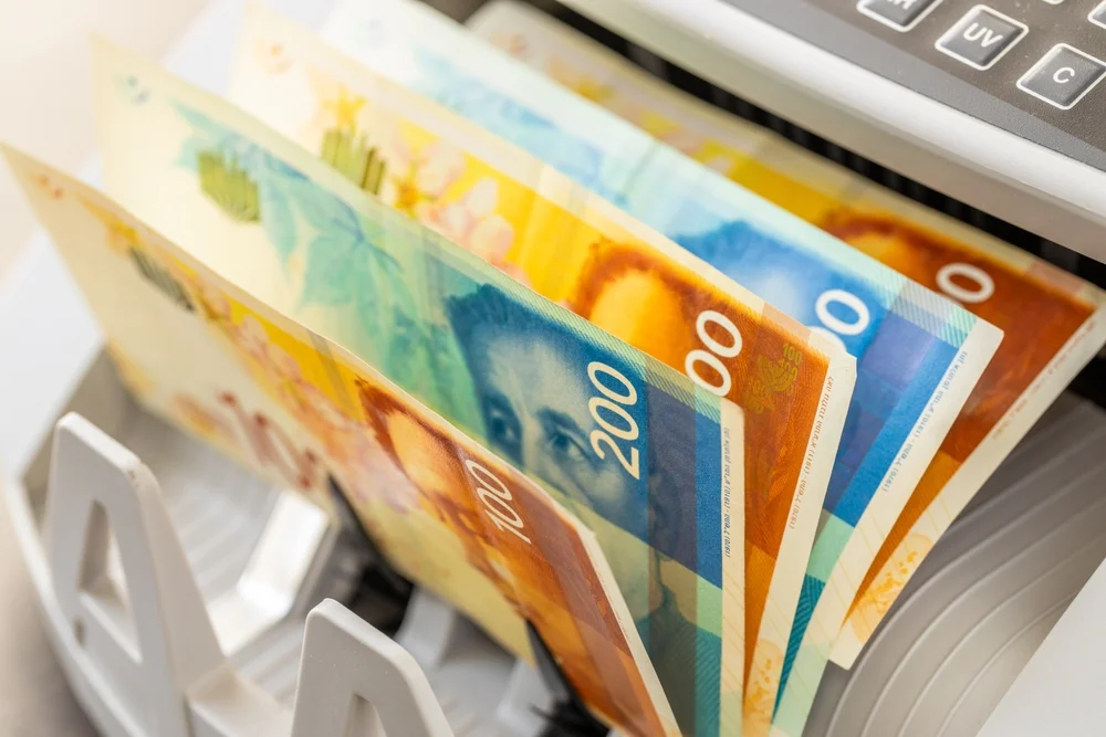 הפסקת האש משפיעה: השקל מזנק מול הדולר