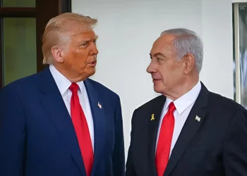 שיחת הטלפון ששינתה את הכל: טראמפ עצר את נתניהו ברגע האחרון שיחת הטלפון ששינתה את הכל: טראמפ עצר את נתניהו ברגע האחרון