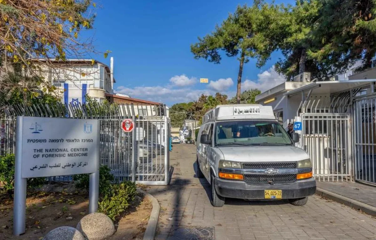 קרב על הגופות: עימות חריג בין משרד הבריאות למשטרה סביב זיהוי החללים