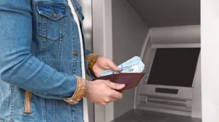 פתחתם את החשבון וראיתם הפתעה? ייתכן שגם אתם קיבלתם מענק מיוחד מהבנק - בלי לדעת