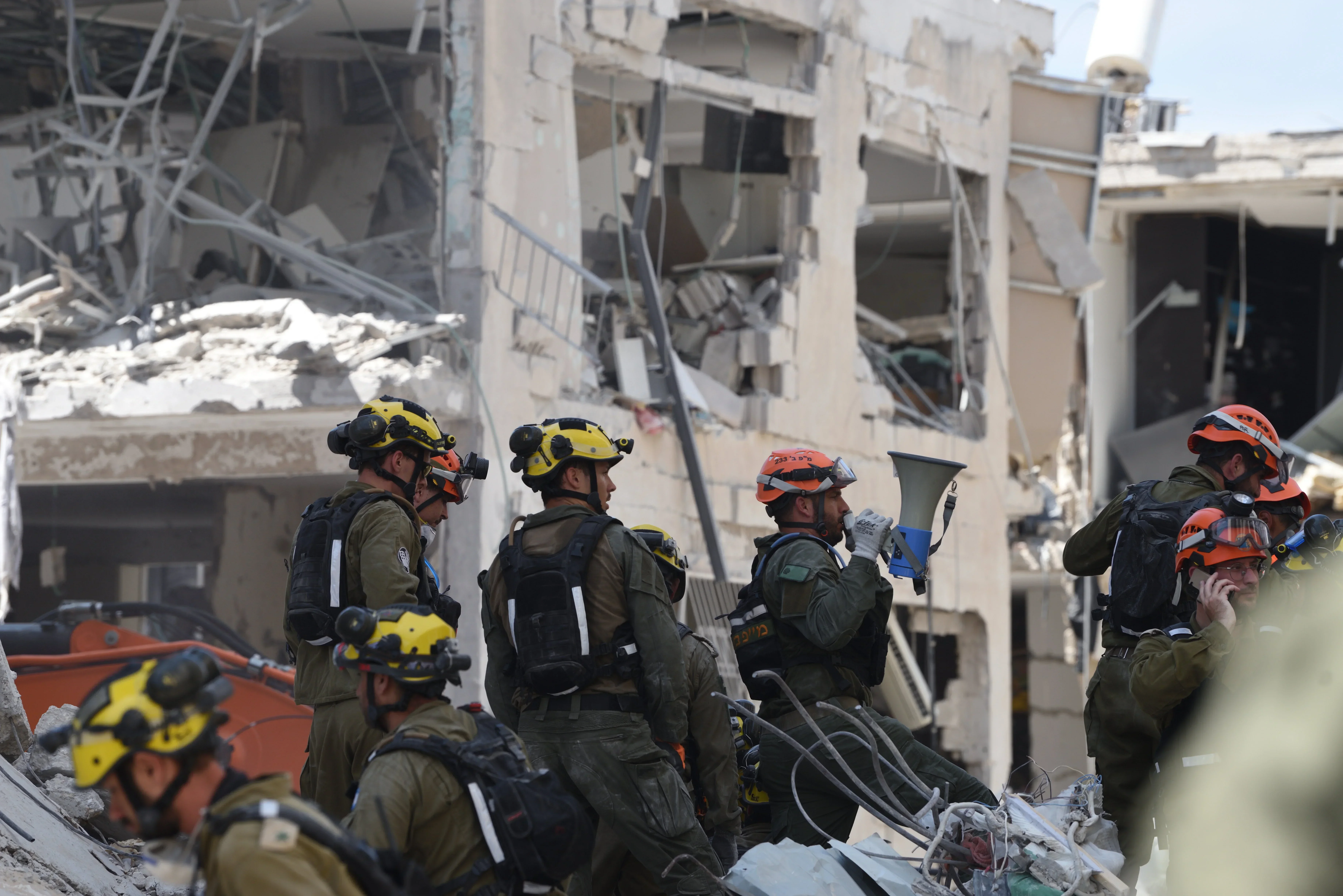 אם אנחנו העם הנבחר – למה אנחנו כל כך סובלים?