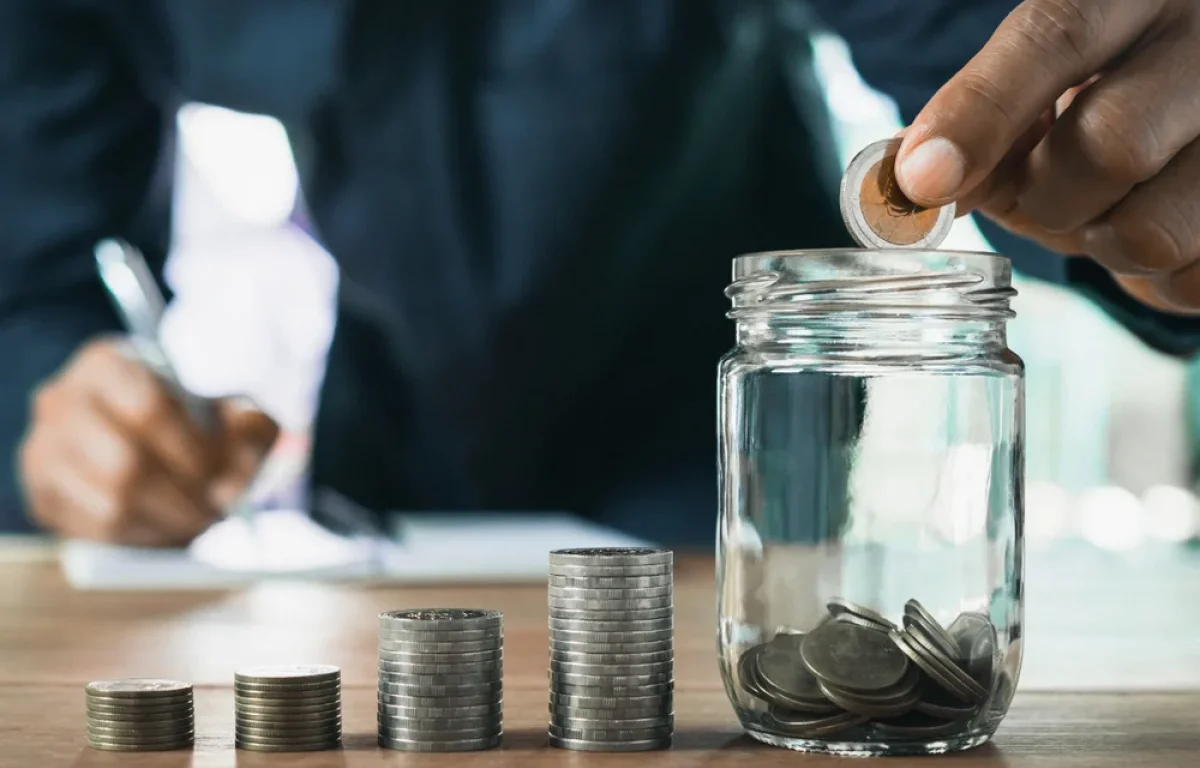 לא מצליחים לחסוך? תתחילו בצעד הזה – זה משנה הכול לא מצליחים לחסוך? תתחילו בצעד הזה – זה משנה הכול