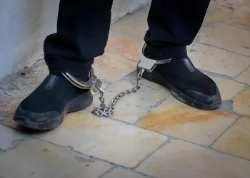 זעזוע: איראן מתנקמת בישראל - דרך התעללות באזרחיה היהודים