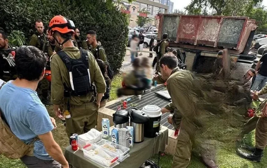 מיסיונרים מנצלים את המלחמה: מחלקים מזון וביגוד לפליטים ומציעים “עזרה עם הילדים” מיסיונרים מנצלים את המלחמה: מחלקים מזון וביגוד לפליטים ומציעים “עזרה עם הילדים”