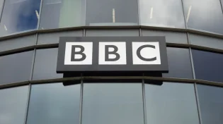 סערה בבריטניה: קריאות "מוות לצה"ל" שודרו ב-BBC - ישראל דורשת תגובה חריפה