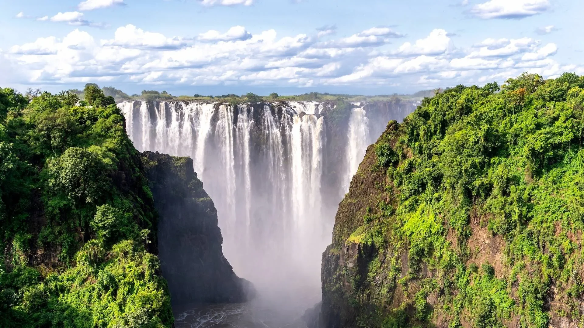 הקול שובר סלעים – והנשמה נפתחת: חוויית טבע שהיא הרבה יותר מנוף הקול שובר סלעים – והנשמה נפתחת: חוויית טבע שהיא הרבה יותר מנוף