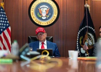 הקרב על הגרעין: טראמפ שולל שיחות, איראן דוחה כניעה כתנאי לדיאלוג