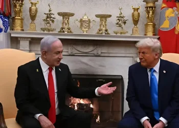 דוברת הבית הלבן: טראמפ כתב את הפוסט בעצמו, תומך במאבק המשפטי של נתניהו