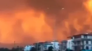 תיעוד דרמטי מטורקיה: שריפות הובילו לפינוי עשרות אלפי תושבים