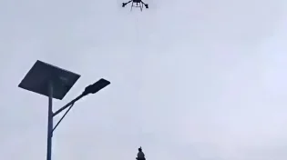 טכנולוגיה מצילת חיים: רחפן חילץ אדם משיטפונות בסין כשסירה נכשלה