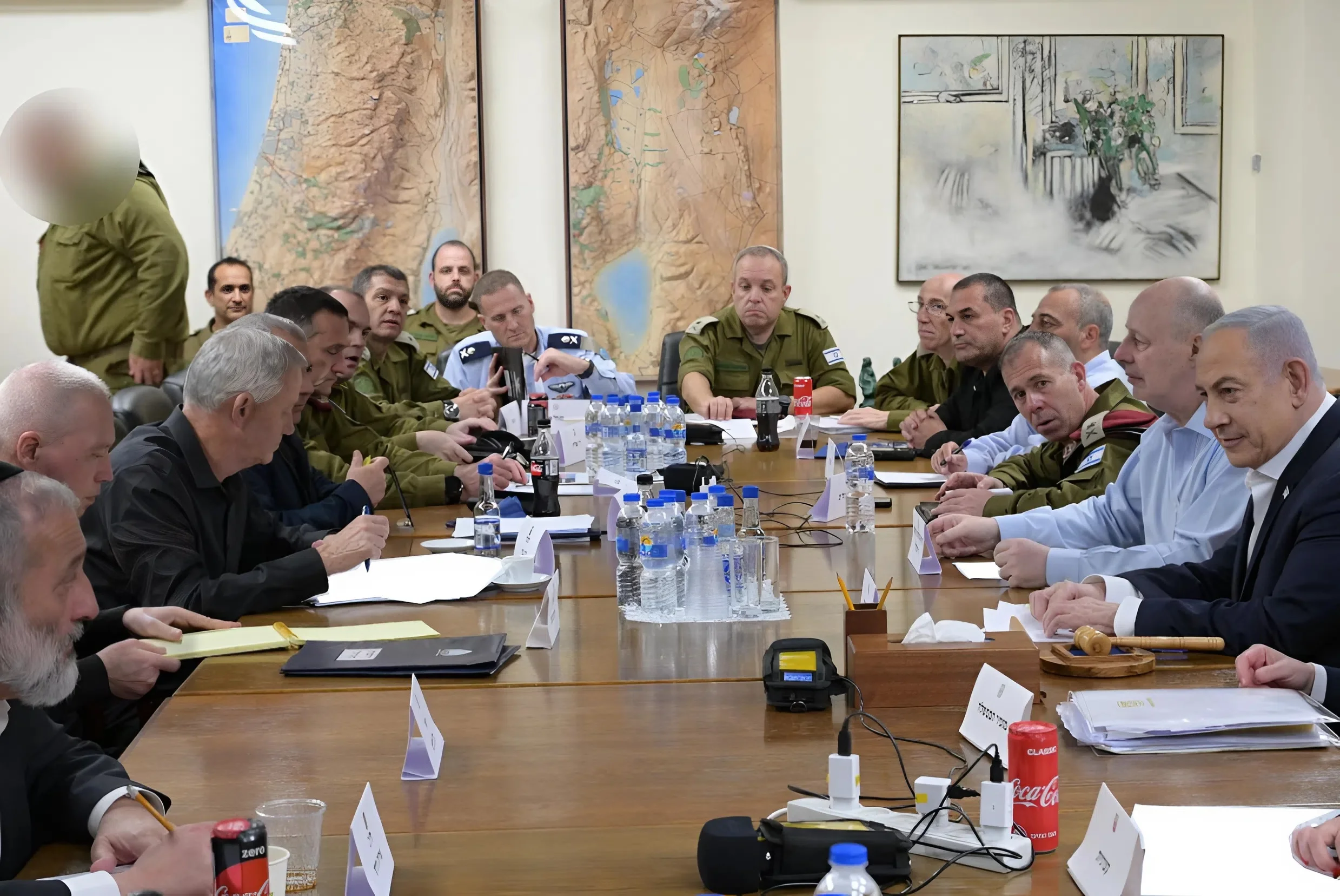 נתניהו לצה"ל: "לא נשאיר את חמאס בעזה, על גופתי" נתניהו לצה"ל: "לא נשאיר את חמאס בעזה, על גופתי"