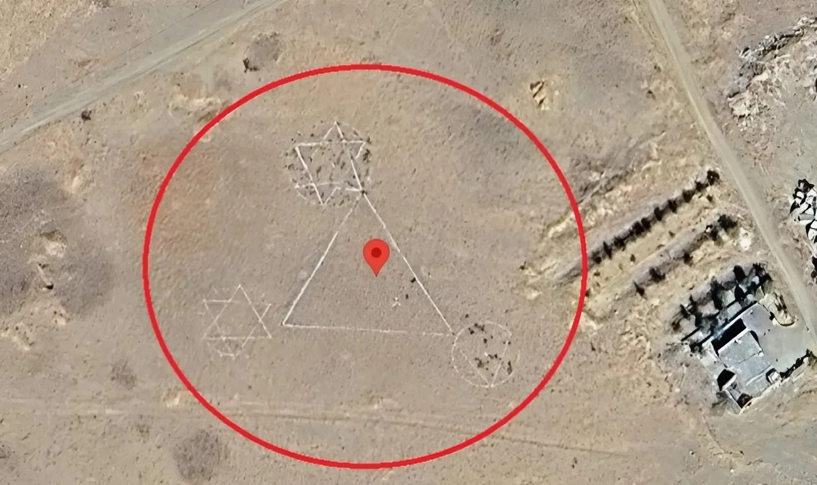 האם מגן דוד חרוט על אדמת איראן? הסמלים המסתוריים ליד בסיס טילים מעוררים סערה