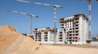 915 אלף עובדים שעתיים, מחסור חמור בבניין: כך נראה שוק העבודה של ישראל