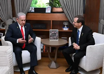 הרצוג ונתניהו נפגשו לפני הביקור בוושינגטון: "קידום עסקת החטופים &ndash; שליחות לאומית"