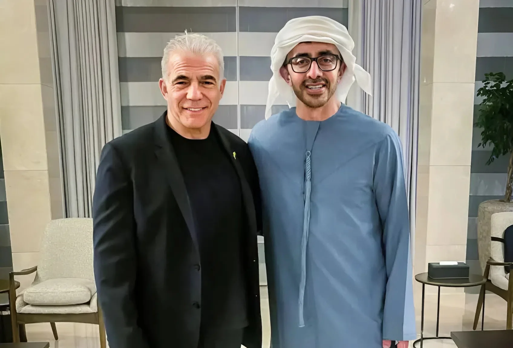 נתניהו מול לפיד: מאחורי הקלעים של מאמצי הלשכה למנוע את הביקור באמירויות נתניהו מול לפיד: מאחורי הקלעים של מאמצי הלשכה למנוע את הביקור באמירויות