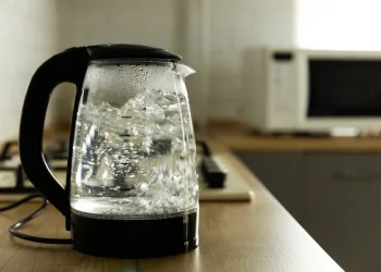 בדיקות תקינות: משרד הבריאות חוזר בו מההנחיה להרתחת מים