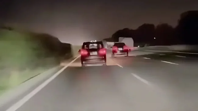 נס על הכביש: הטסלה זיהתה את הסכנה - רגע לפני שלא היה לאן לברוח