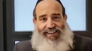 80 שנה הניח תפילין פסולות - הרב פנגר מספר איך הפך את זה לשמחה