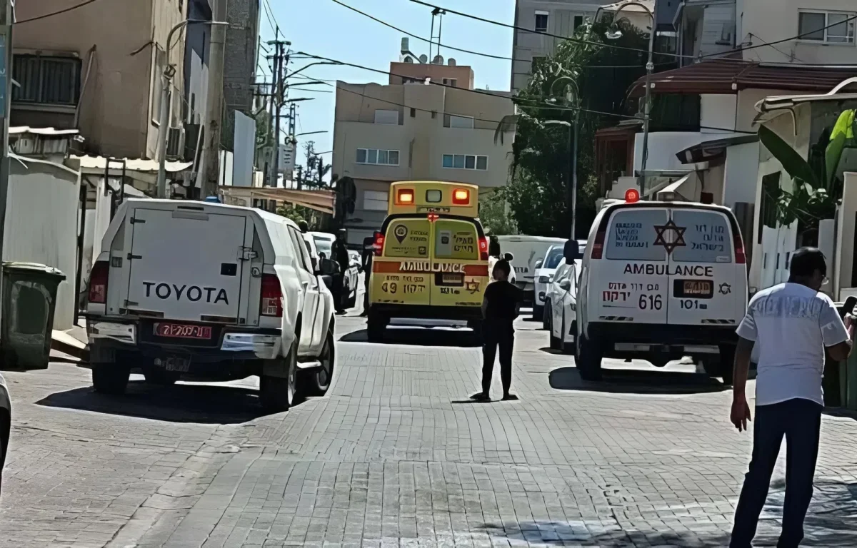 פיצוץ דרמטי בפשיטה על בית בג'לג'וליה: שני שוטרים נפצעו, מטען הופעל מבפנים