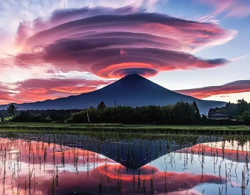 מעל ראש ההר: תופעה נדירה שגורמת לרבים לעצור ולחשוב - גם בעיניים של אמונה מעל ראש ההר: תופעה נדירה שגורמת לרבים לעצור ולחשוב - גם בעיניים של אמונה