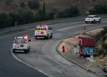 סמוך לנבי מוסא: 10 חיילים נפצעו כתוצאה מהתהפכות אוטובוס 