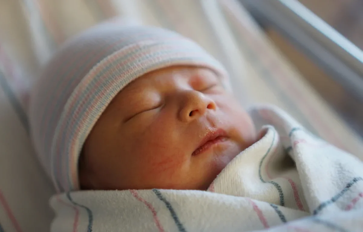 הרב ארז קדוסי מגלה: איך שתיקה אחת של אישה צדקת הביאה לעולם את פוסק הדור הרב ארז קדוסי מגלה: איך שתיקה אחת של אישה צדקת הביאה לעולם את פוסק הדור