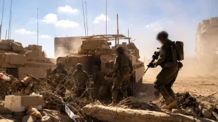 לוחם צה"ל נפצע קשה בקרב בחאן יונס; צה"ל תקף 120 מטרות טרור ברצועה