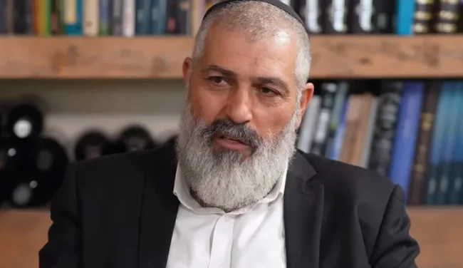 "היו עליי איומים, הצמידו לי מאבטח": צבי יחזקאלי ביער שבו הכול נפתח