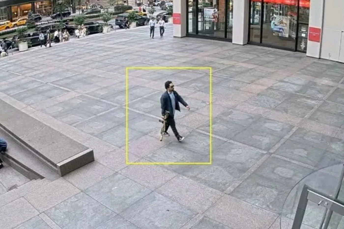 טרגדיה בלב מנהטן: ארבעה נרצחו, בהם שוטר – היורה התאבד טרגדיה בלב מנהטן: ארבעה נרצחו, בהם שוטר – היורה התאבד