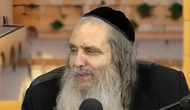 ״בית המקדש לא יבנה - עד שתפסיק להתלונן״ | דברי אש מהרב שלום ארוש