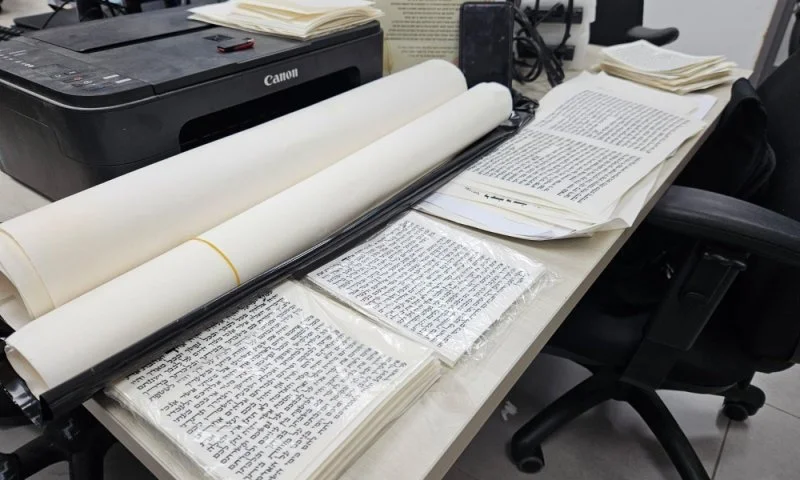 מזעזע: התחזה לסופר סת"ם ומכר מאות קלפים מודפסים