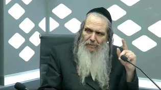 הרב שלום ארוש חורץ גורלות: "איפה שיש שקר אין מזל"