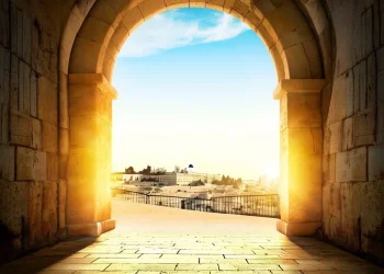 הרב אליהו עמר: "הגאולה יכולה להגיע בכל רגע השאלה אם זו תהיה חוויה או טראומה"