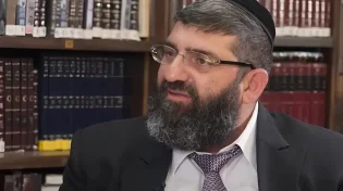 "שיפריע לך שיש לה כאב ראש": הרב אייל עמרמי מחזק את הזוגיות